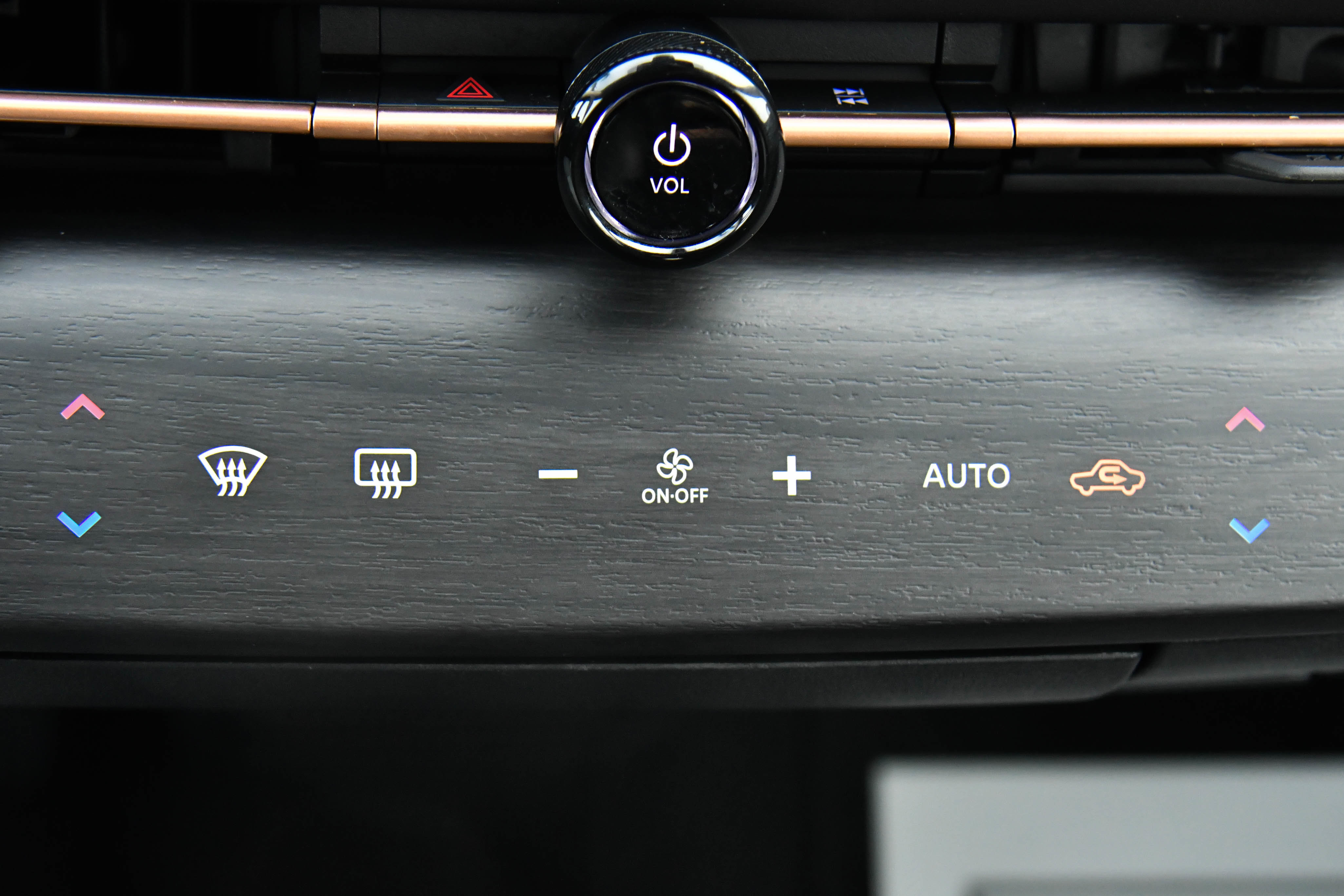 Used 2024 Nissan Ariya FWD image 29