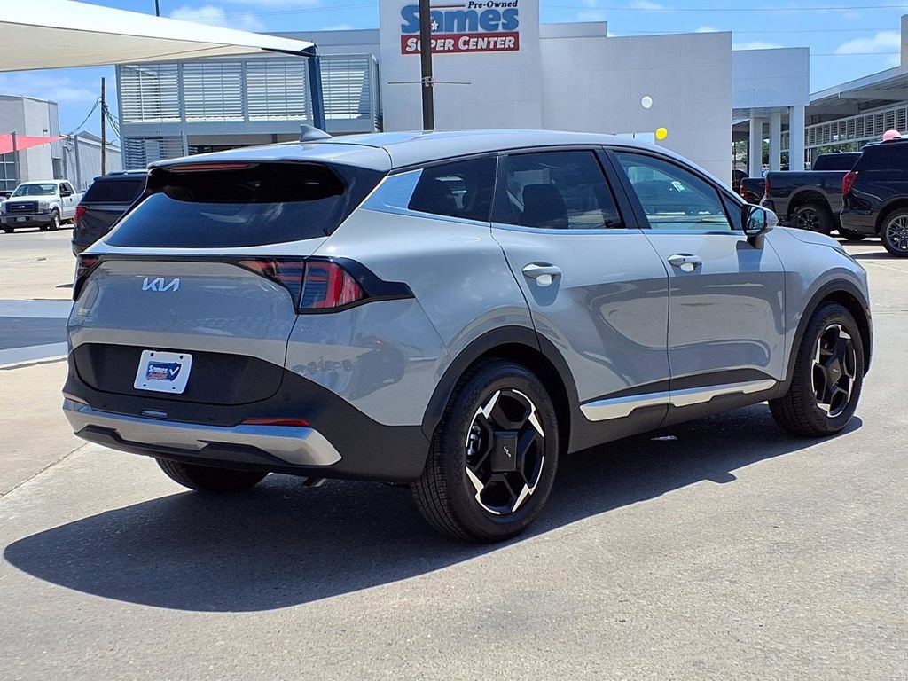 Certified 2026 Kia Sportage EX FWD image 7