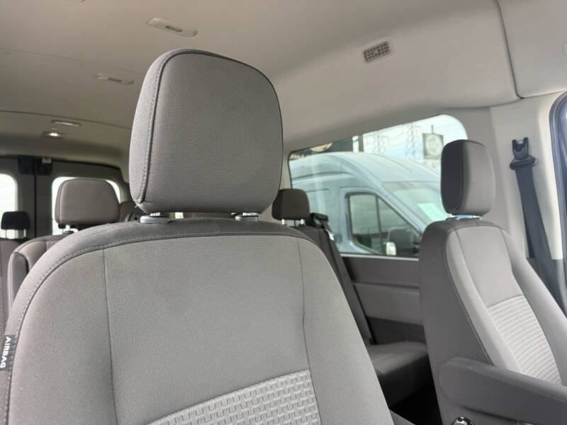 Used 2025 Ford Transit 350 XLT RWD image 8