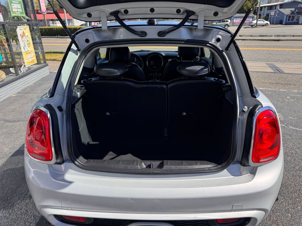 Used 2018 MINI Cooper S FWD image 11