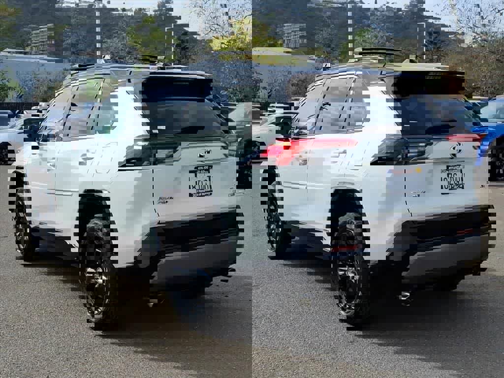 Used 2021 Toyota RAV4 XSE image 7