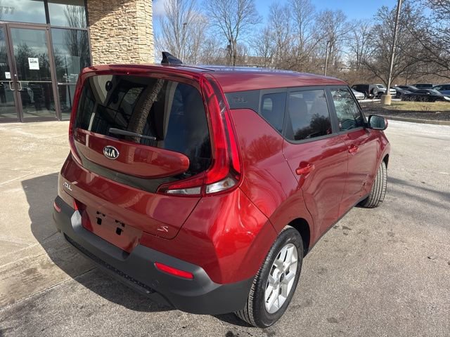 Used 2020 Kia Soul S image 3