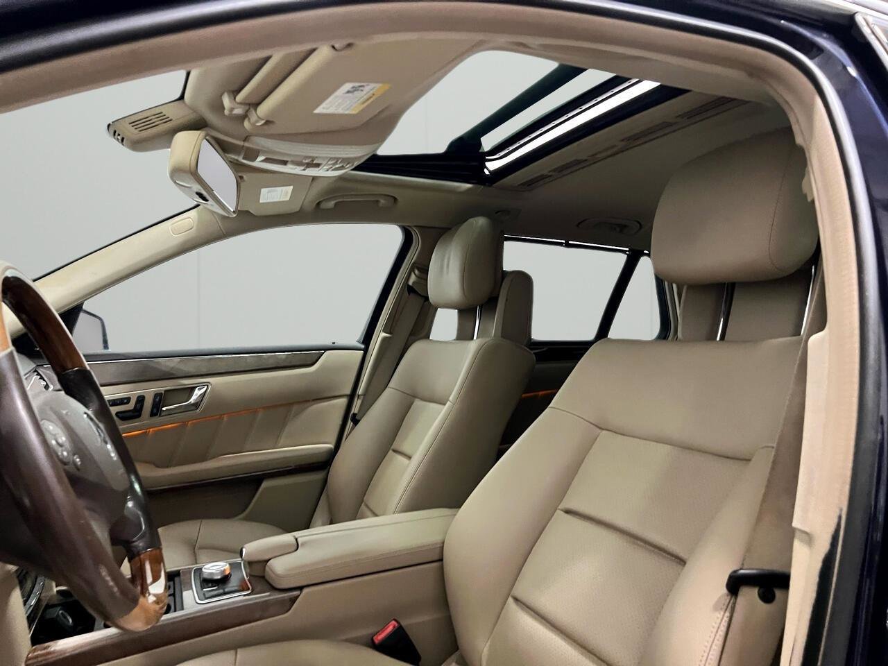 Used 2011 Mercedes-Benz E 350 4MATIC Wagon image 33