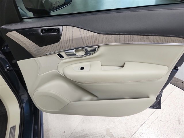 Used 2021 Volvo XC90 T6 Inscription w/ Advanced Package image 40