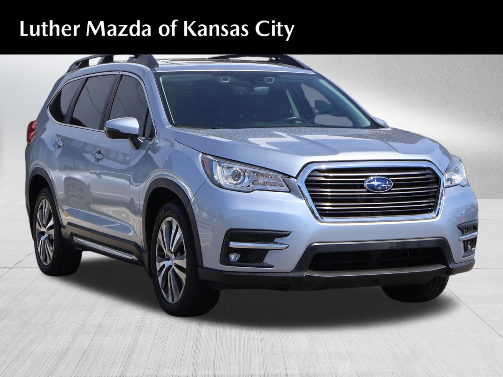 Used 2022 Subaru Ascent Limited w/ Technology Package image 1