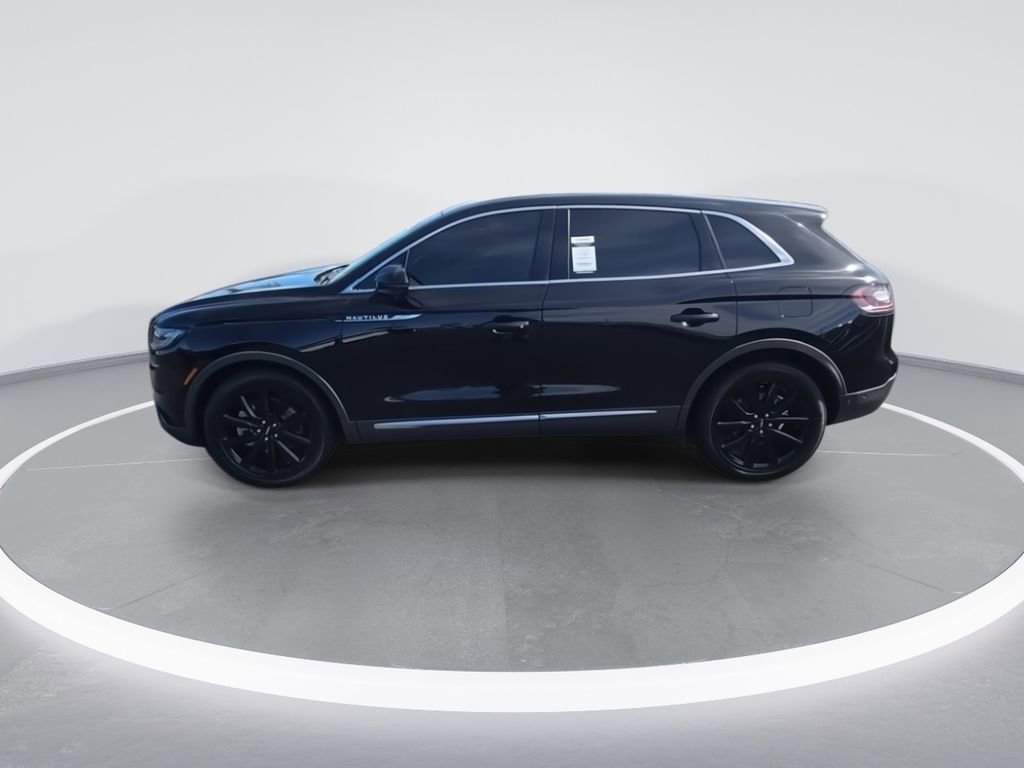 Used 2022 Lincoln Nautilus Reserve w/ Equipment Group 201A image 6