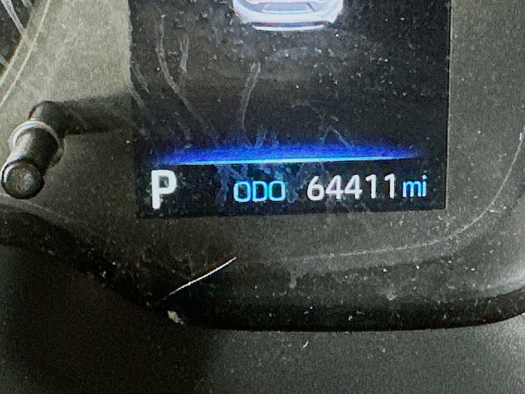 Used 2022 Toyota Corolla LE FWD image 31