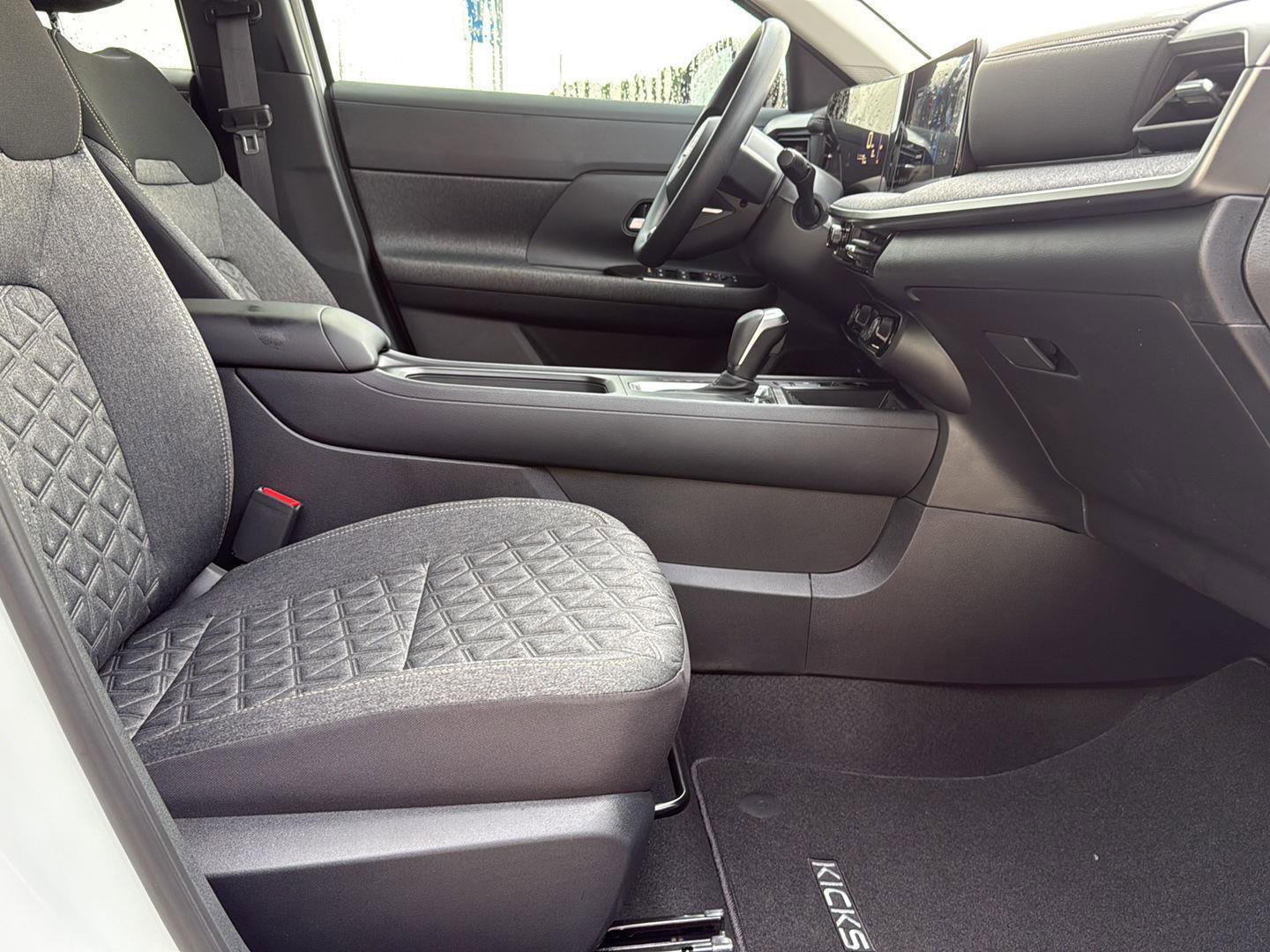 New 2026 Nissan Kicks SV image 33