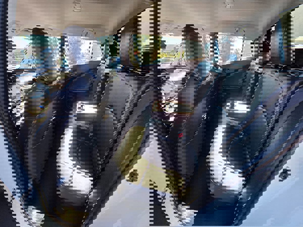 Used 2017 Toyota Prius Four Touring w/ Carpet Mat Package image 18