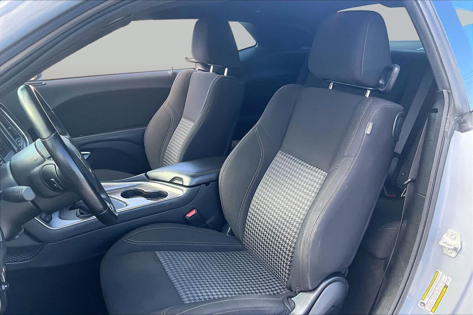 Used 2020 Dodge Challenger SXT w/ Blacktop Package RWD image 6