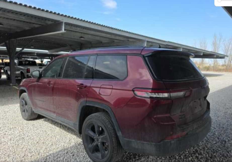 Used 2023 Jeep Grand Cherokee L Laredo image 6