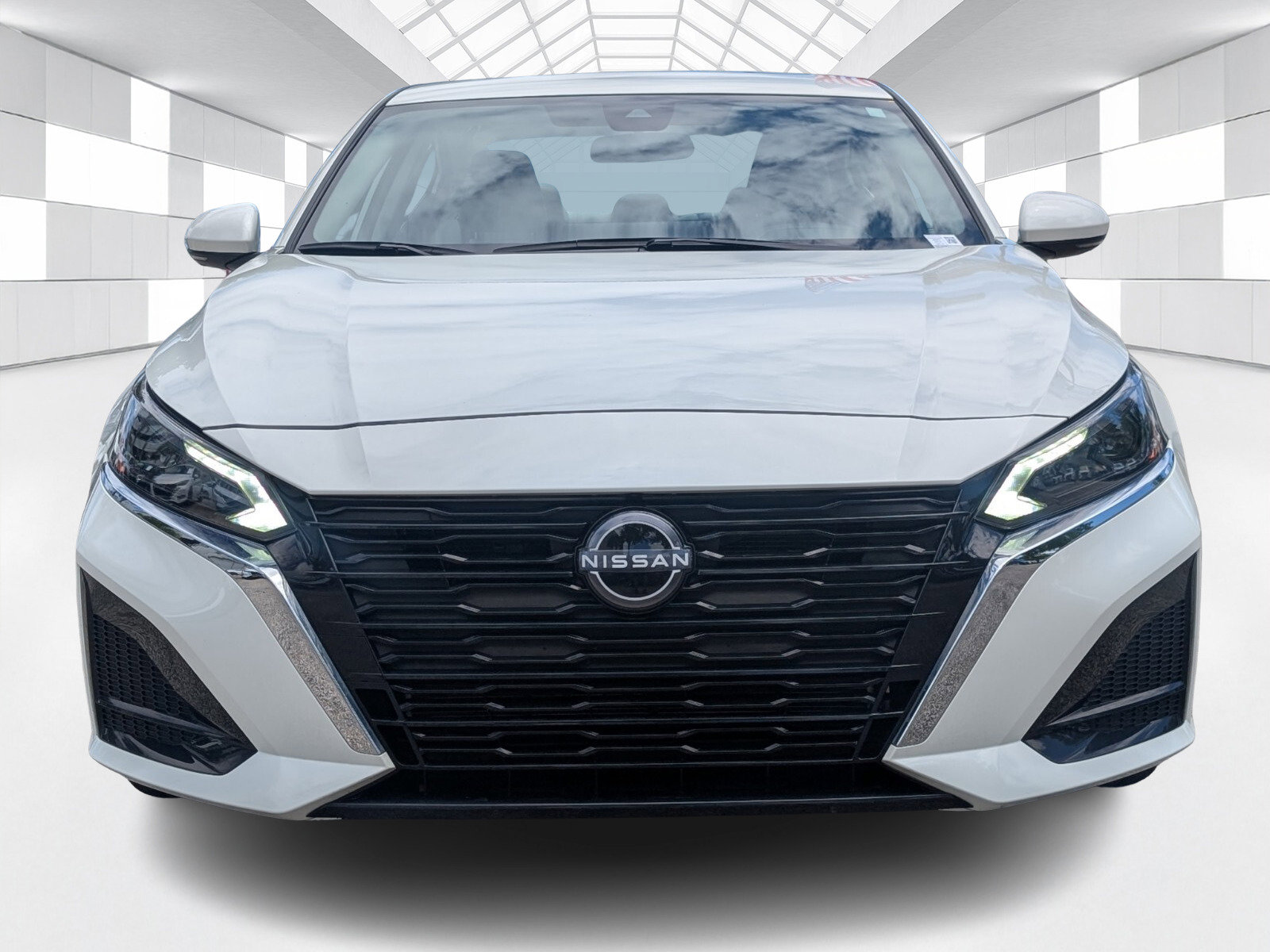 Certified 2025 Nissan Altima 2.5 SL FWD image 2
