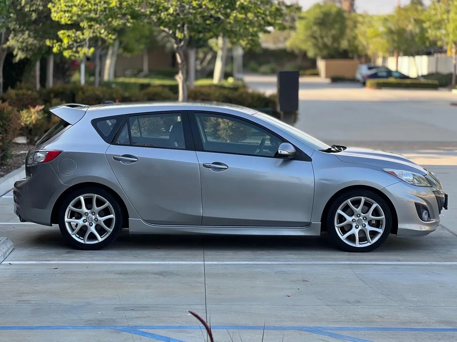 Used 2012 MAZDA MAZDA3 Touring w/ Mazdaspeed Tech Pkg image 6