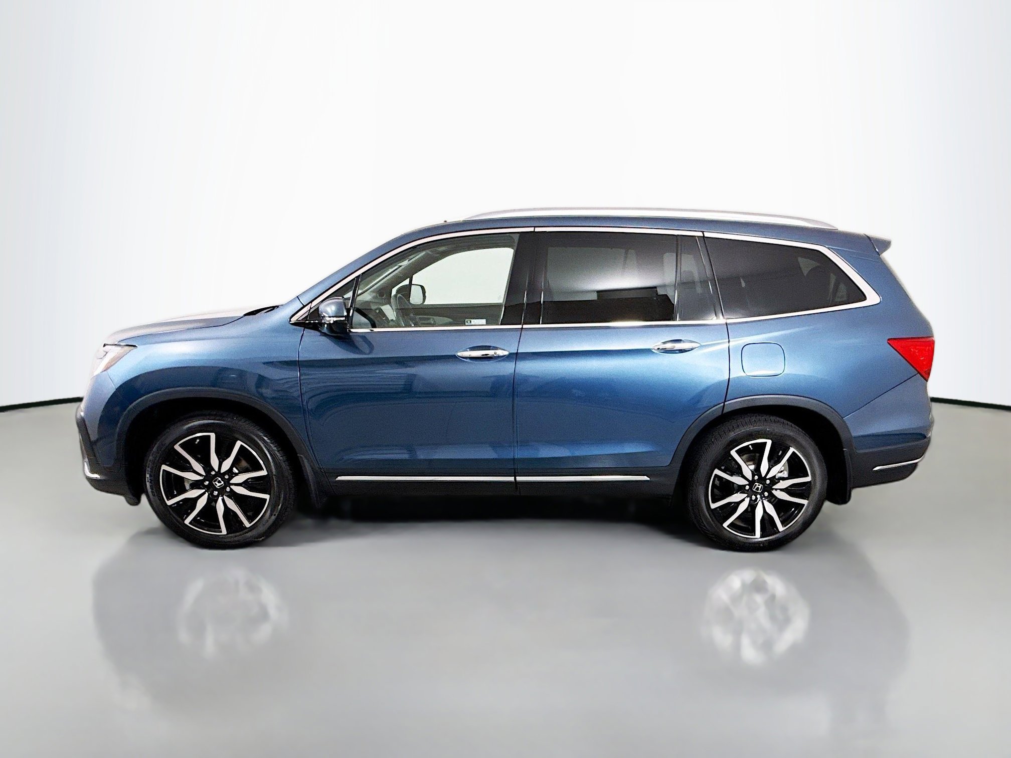 Used 2020 Honda Pilot Touring image 4