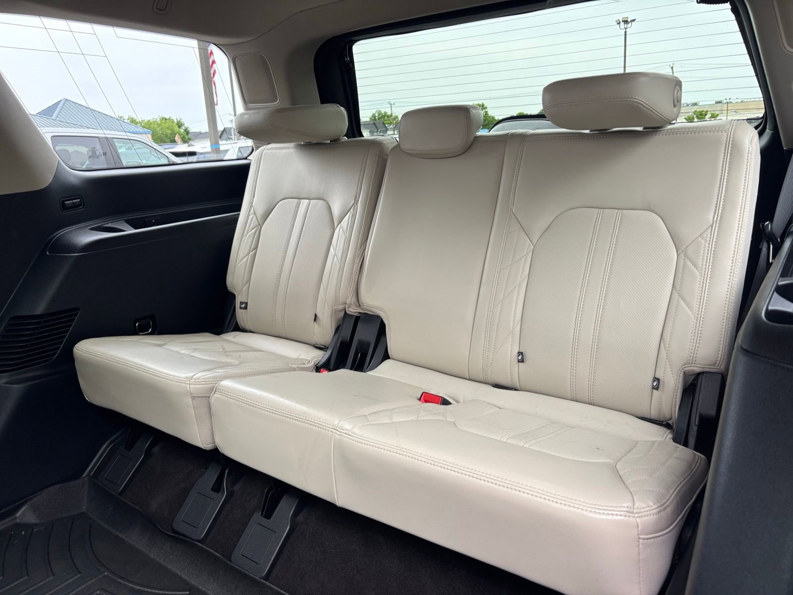 Used 2020 Ford Expedition Platinum RWD image 21