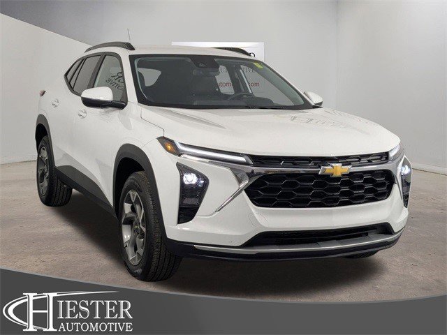 Certified 2025 Chevrolet Trax LT w/ Driver Confidence Package