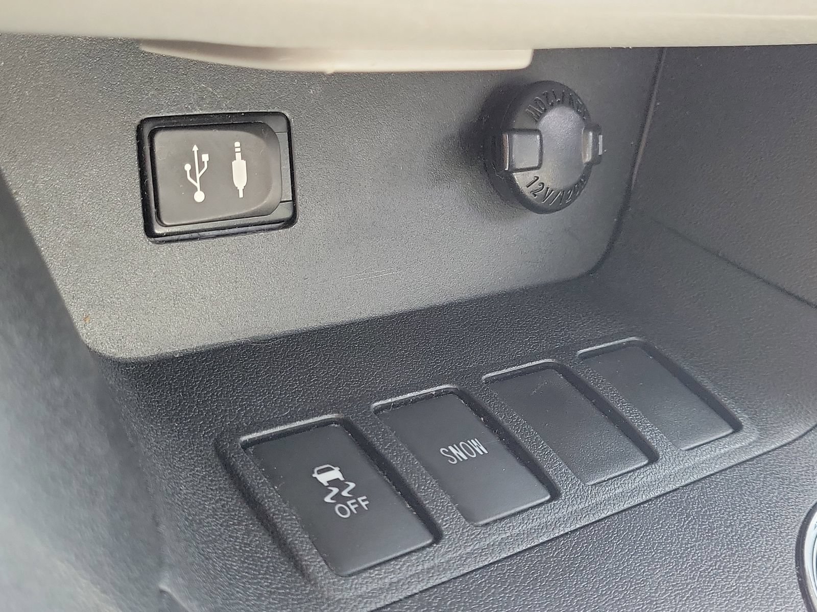 Used 2015 Toyota Highlander XLE FWD image 28