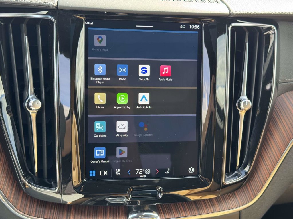 Certified 2024 Volvo XC60 B5 Ultimate AWD/4WD image 24