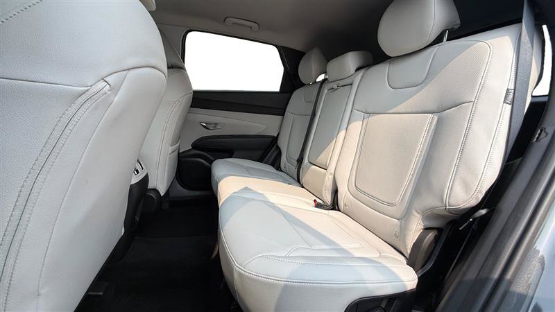 Used 2025 Hyundai Tucson SEL FWD image 16