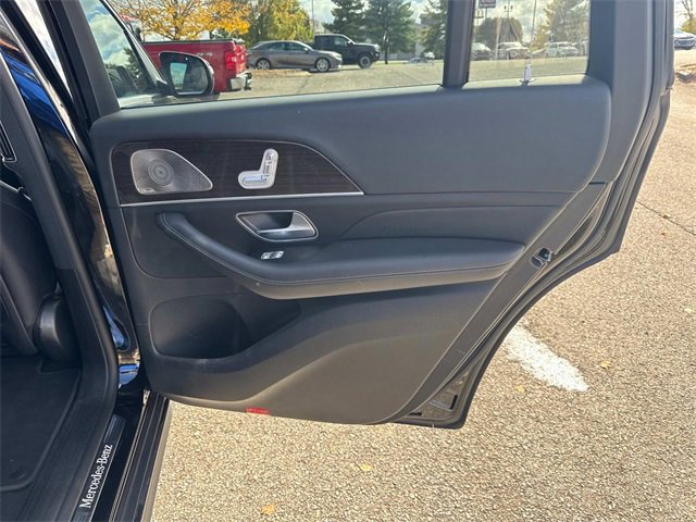 Used 2021 Mercedes-Benz GLS 450 4MATIC image 26