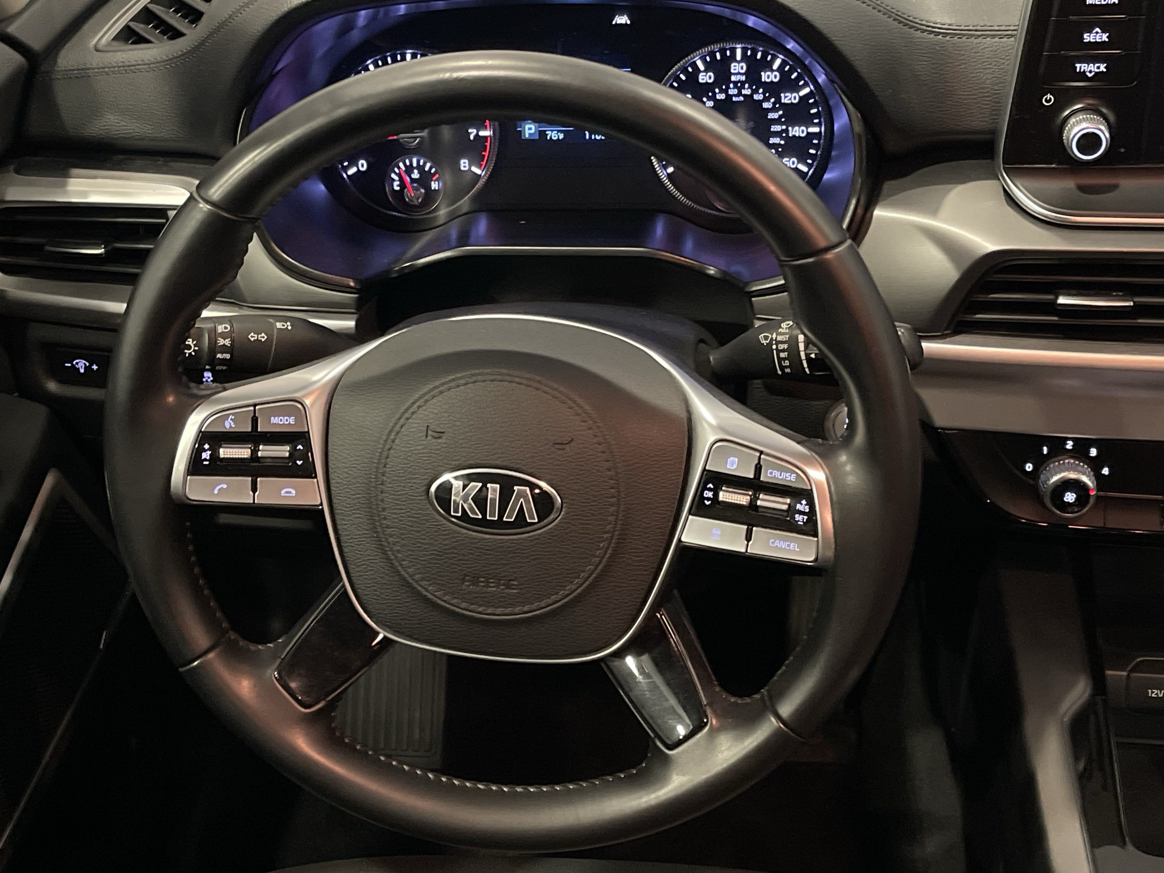 Used 2020 Kia Telluride LX AWD/4WD image 19