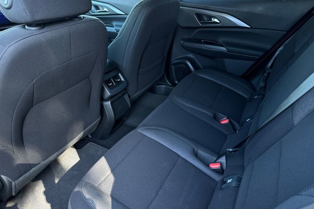 New 2026 Chevrolet Equinox EV LT w/ LPO, Blackout Package FWD image 12