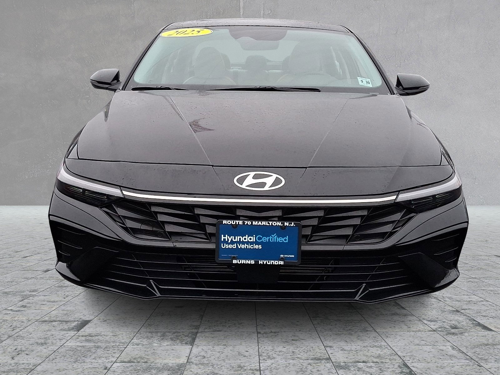 Used 2025 Hyundai Elantra Limited image 3