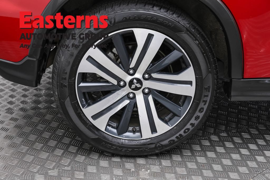 Used 2025 Mitsubishi Outlander Sport ES AWD/4WD image 29