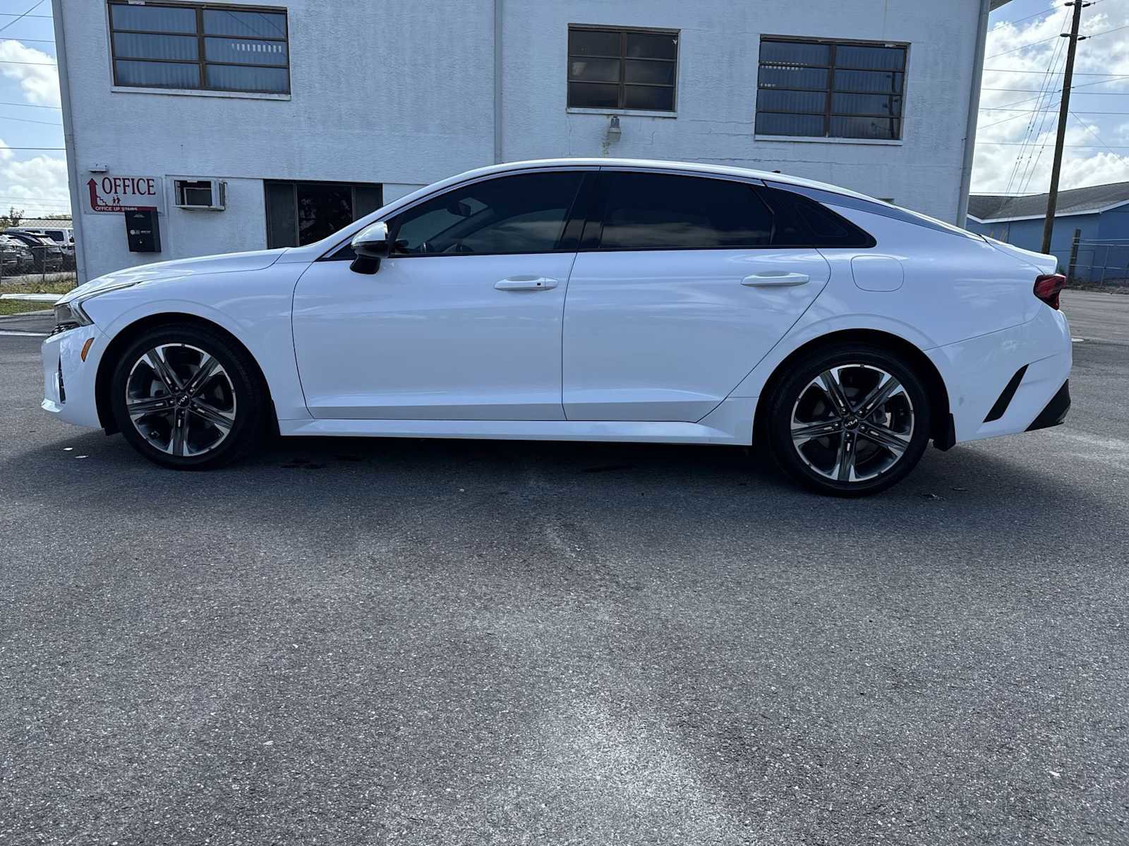 Used 2022 Kia K5 EX FWD image 4