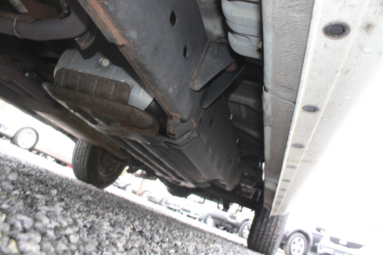 Used 2017 Nissan NV 1500 SV w/ Back Door Glass Package image 24