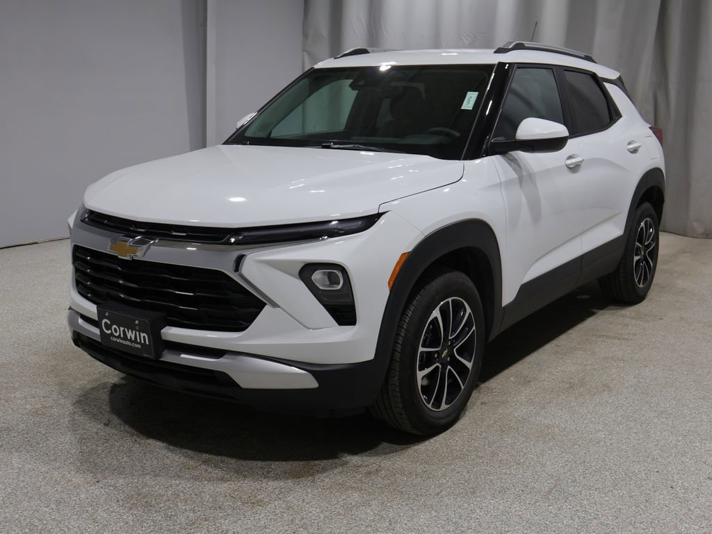 Used 2025 Chevrolet TrailBlazer LT AWD/4WD image 6