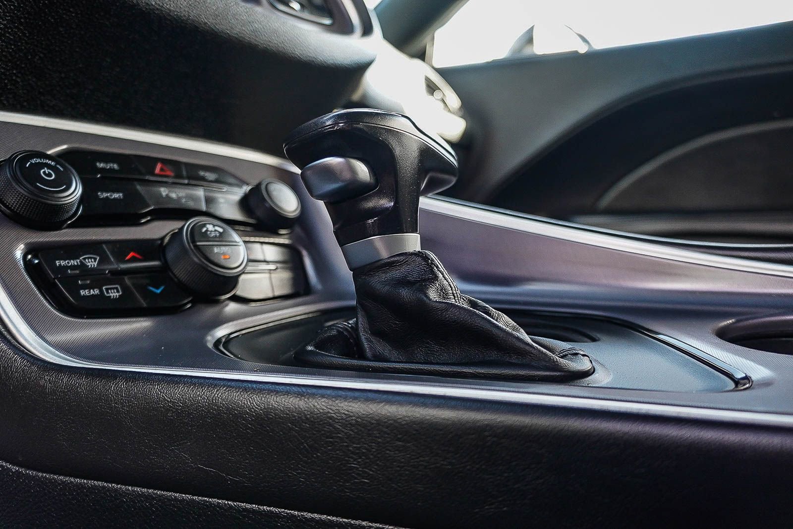 Used 2019 Dodge Challenger SXT w/ Plus Package image 29