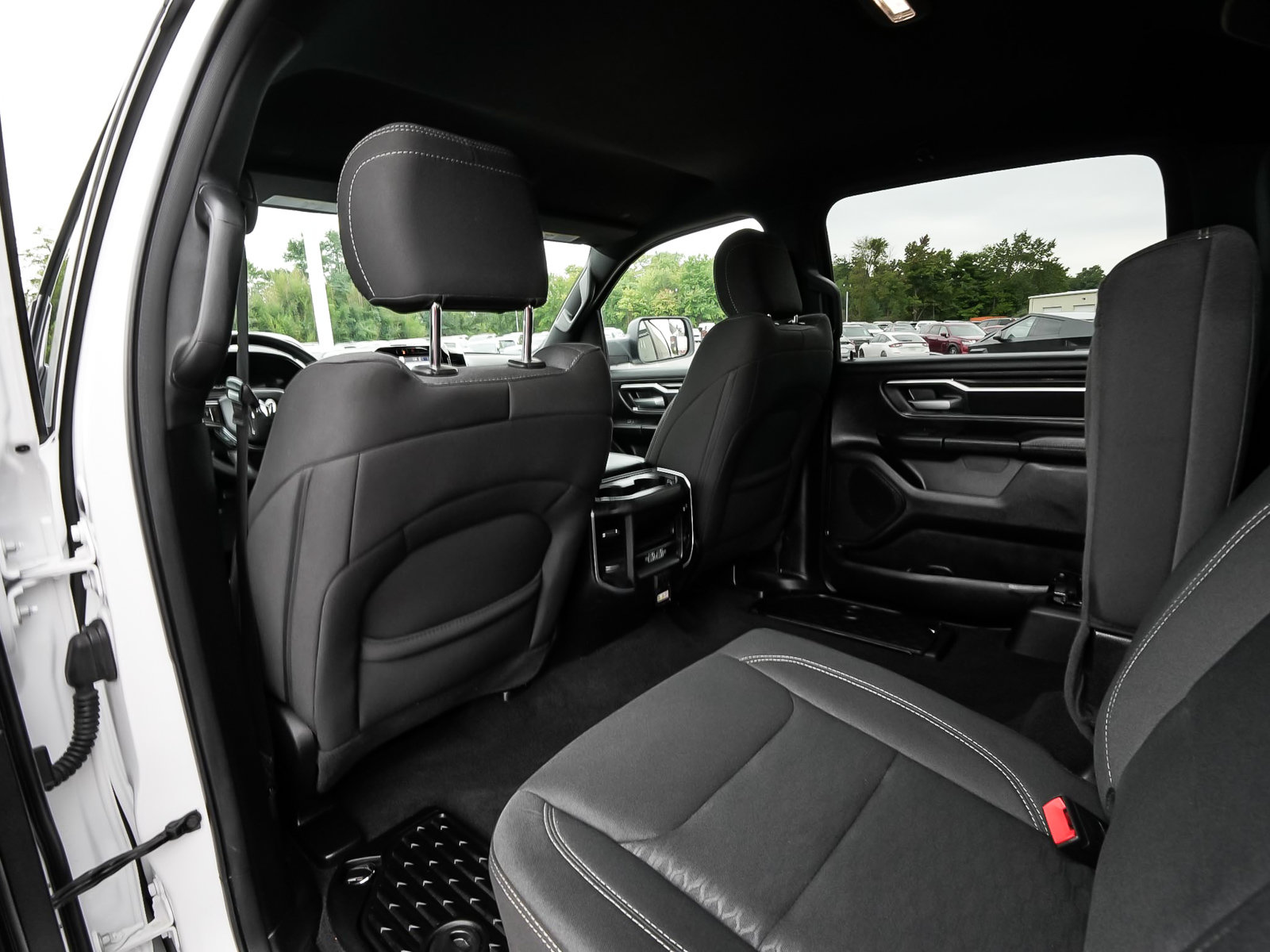 Used 2025 RAM 1500 Big Horn AWD/4WD image 35