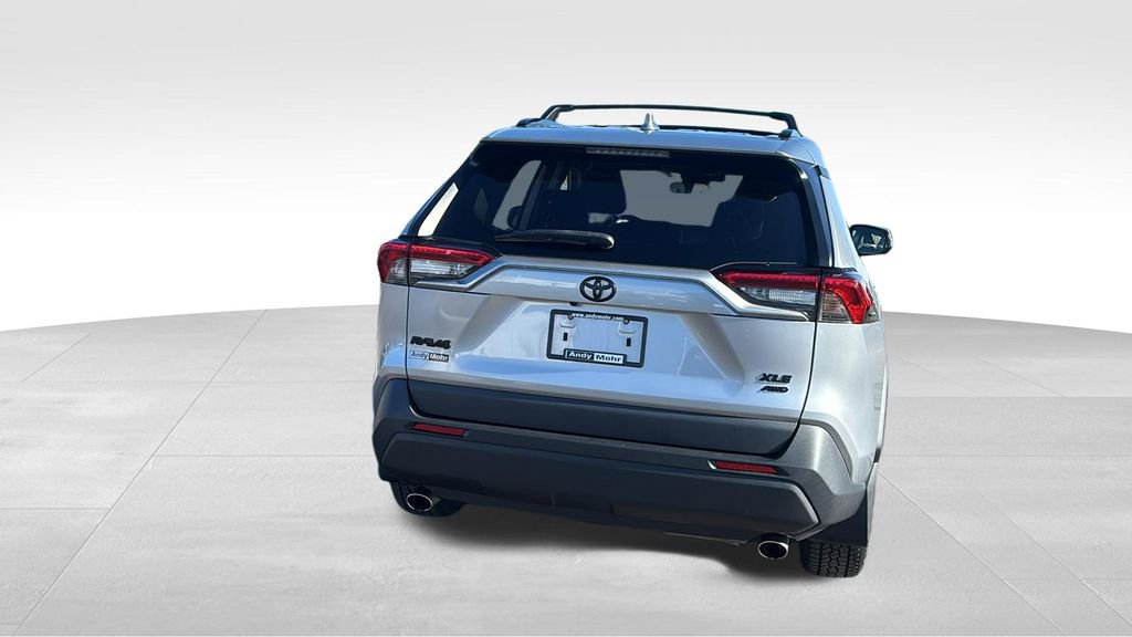 Used 2022 Toyota RAV4 XLE w/ Convenience Package AWD/4WD image 6
