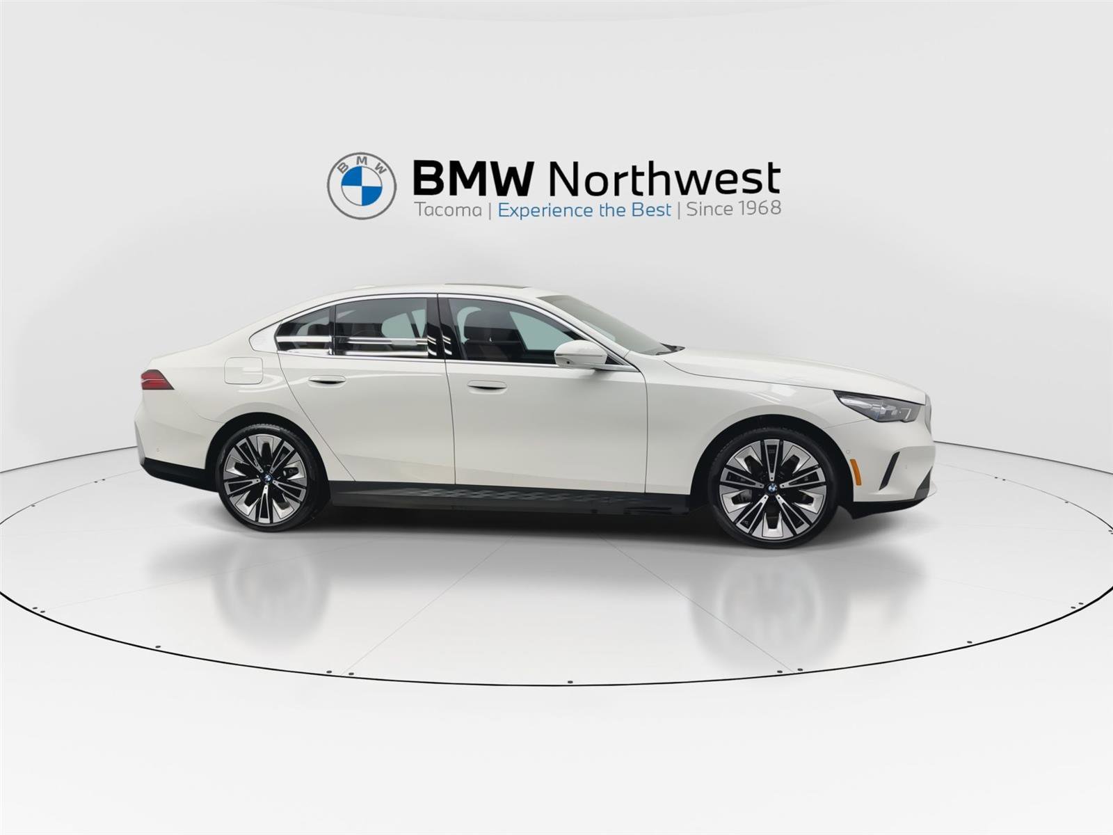 Used 2026 BMW i5 eDrive40 RWD image 5