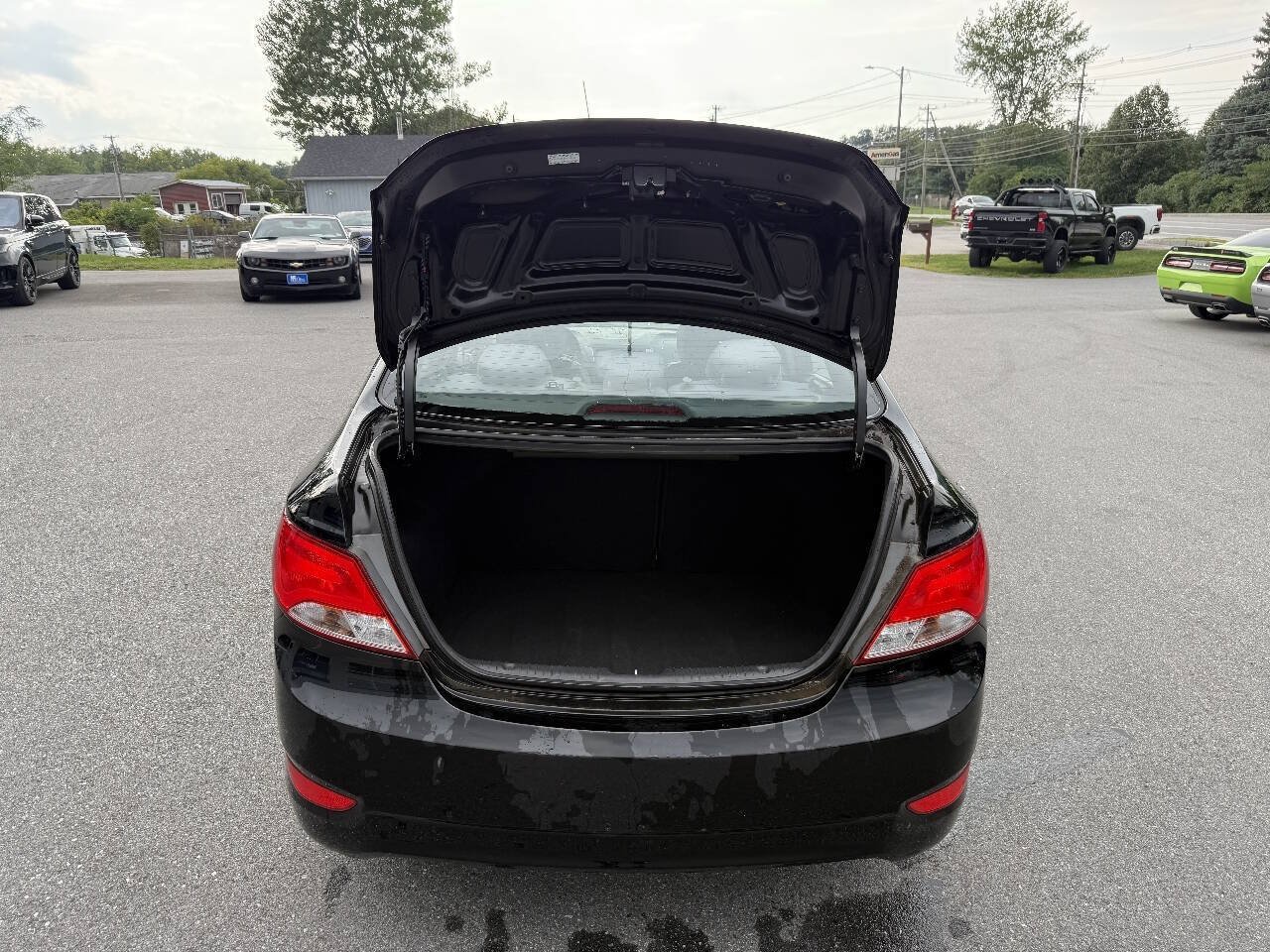 Used 2016 Hyundai Accent SE FWD image 12