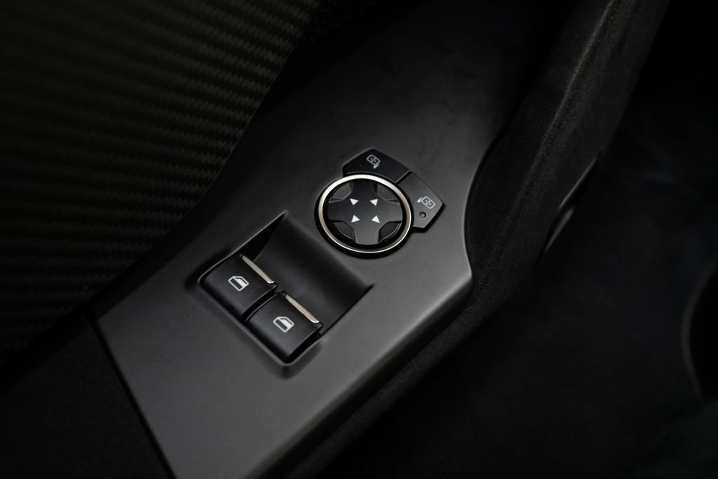 Used 2019 Ford GT RWD image 26