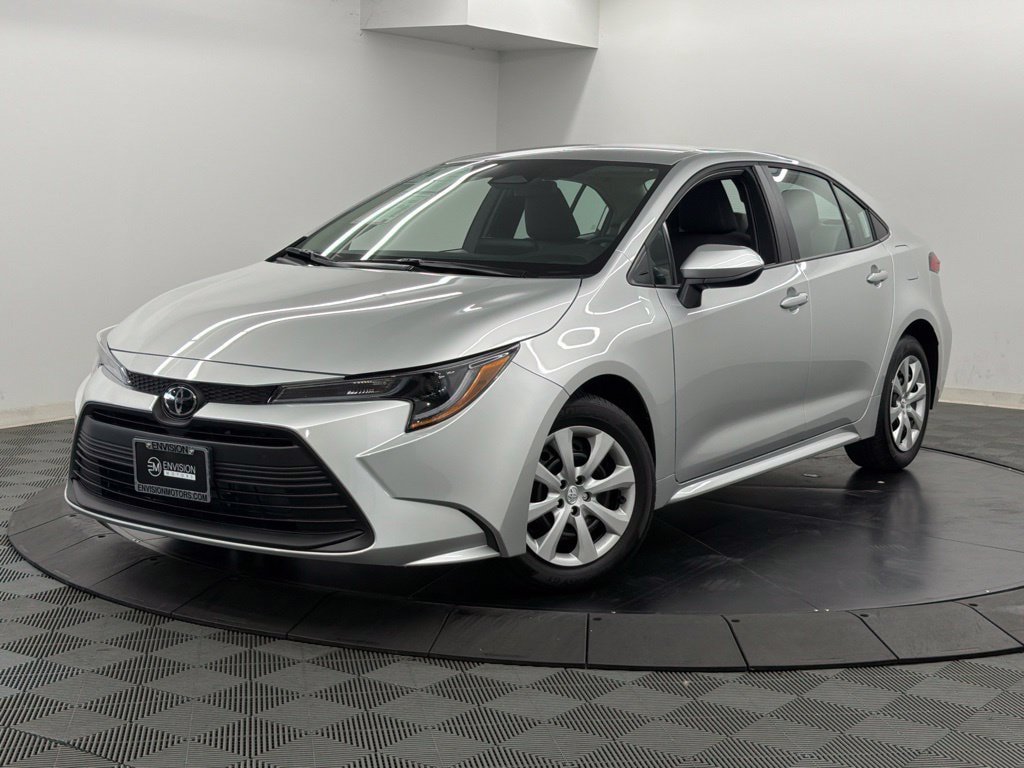 Certified 2026 Toyota Corolla LE FWD image 3