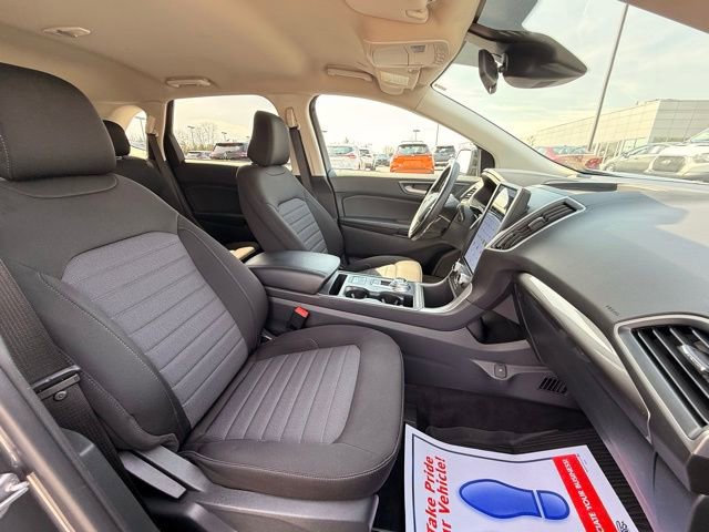 Used 2024 Ford Edge SE w/ Black Appearance Package AWD/4WD image 19