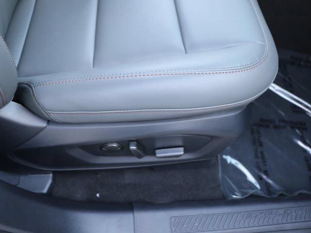 New 2026 Ford Explorer Active w/ Active Comfort Package AWD/4WD image 11