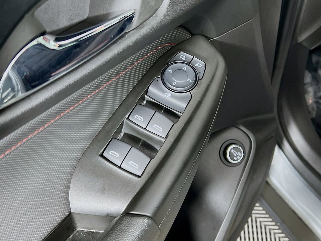 Used 2024 Chevrolet TrailBlazer RS w/ Convenience Package image 32