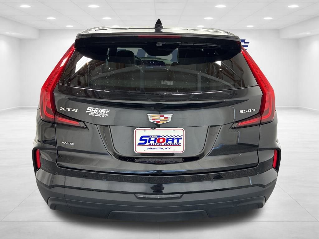 Used 2024 Cadillac XT4 Luxury w/ LPO, Floor Liner Package image 5