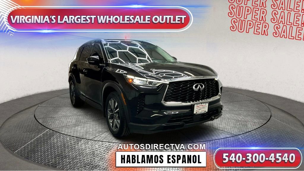 Used 2023 INFINITI QX60 Luxe w/ Vision Package image 2