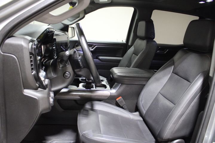 Used 2024 Chevrolet Silverado 1500 LTZ w/ LTZ Premium Package image 18