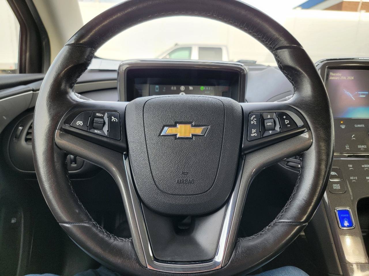 Used 2015 Chevrolet Volt Premium w/ Premium Trim Package FWD image 27
