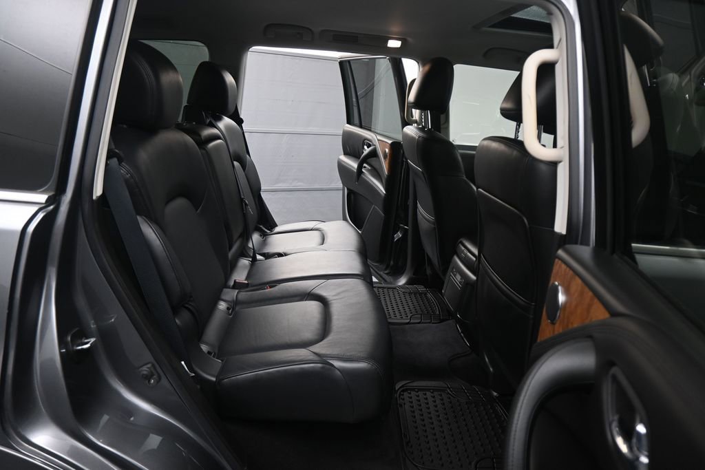 Used 2021 Nissan Armada SL RWD image 2