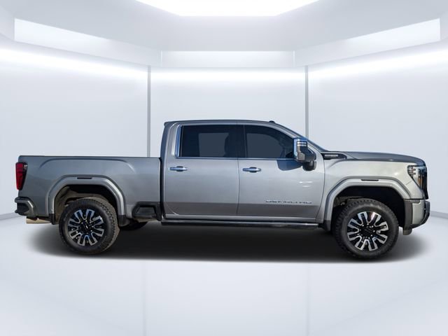 Used 2025 GMC Sierra 2500 Denali Ultimate AWD/4WD image 2