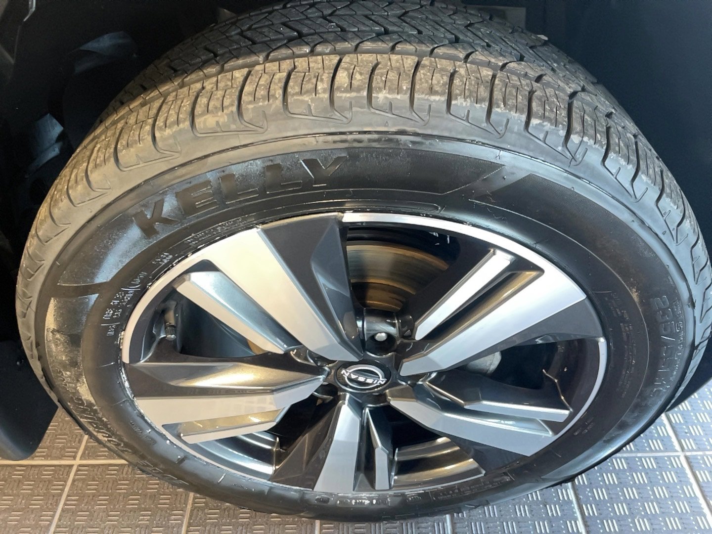 Used 2023 Nissan Rogue SL w/ SL Premium Package image 29