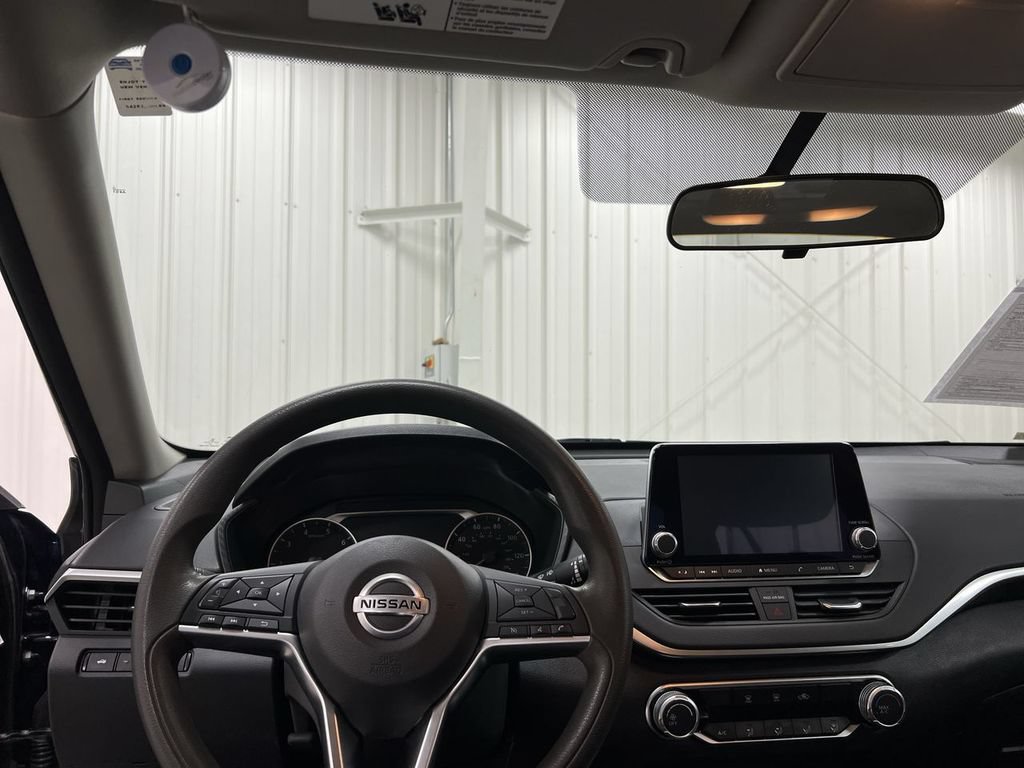 Used 2020 Nissan Altima 2.5 S FWD image 19