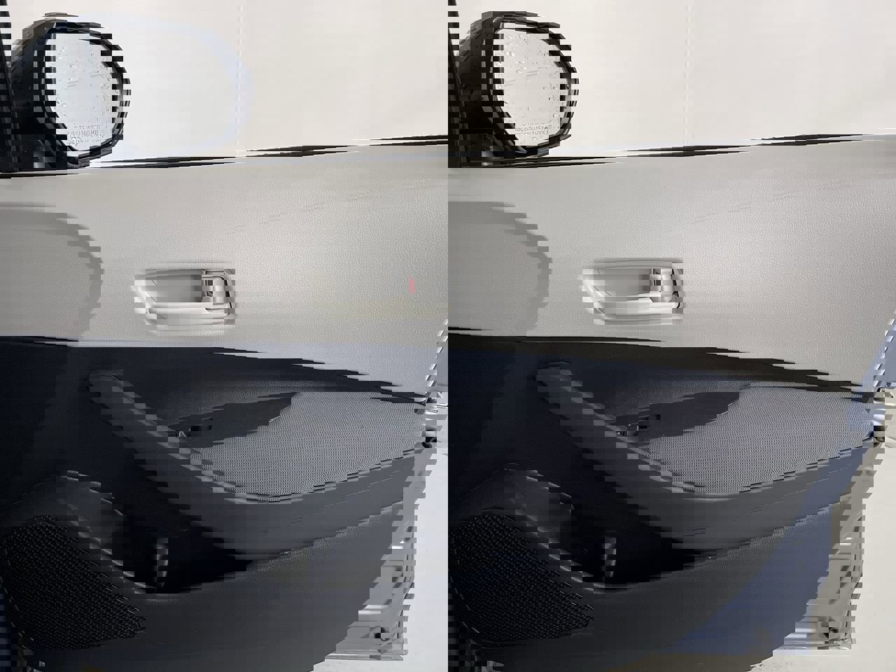 Used 2022 Toyota Corolla LE image 21